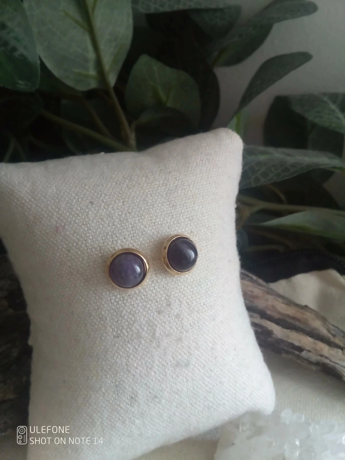 Boucles d'oreilles puces bohèmes pierres violettes d'améthyste 💜.